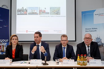 themenbezogene Fotos der EVAG Emder Verkehrs und Automotive Gesellschaft mbH